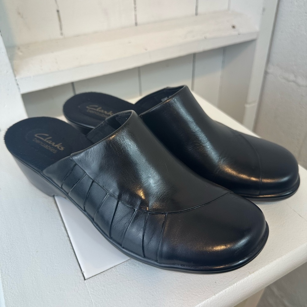 Clarks Bendables Slip-On Clogs Women’s Size 9.5 Classic Black Like New Leather - Picture 3 of 11